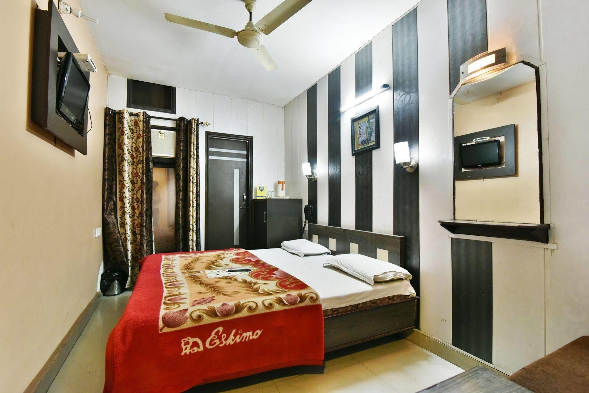 Hotel Singh International, Amritsar Exterior foto